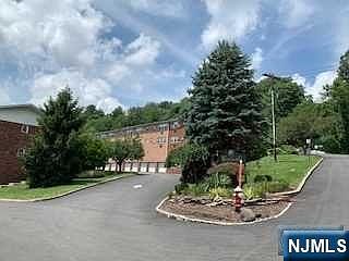 1st image of 100 Pierson Miller Dr APT B15