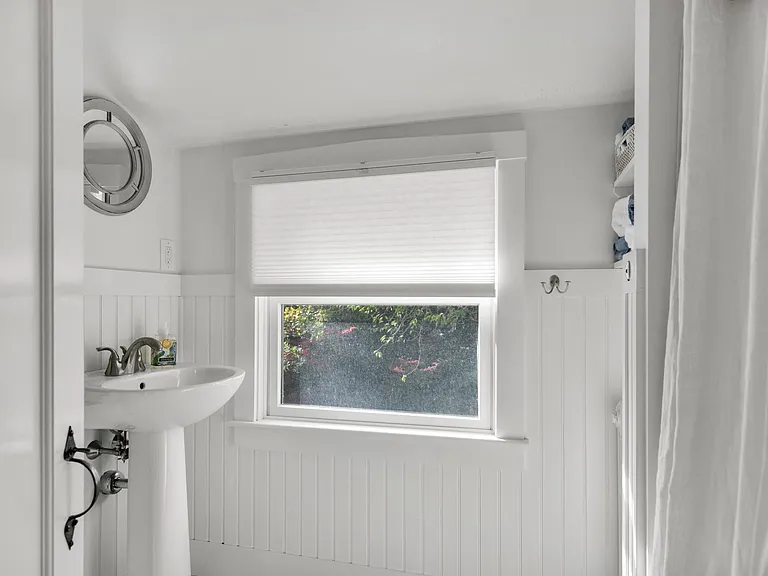 72 Kane Ave — Photo 23