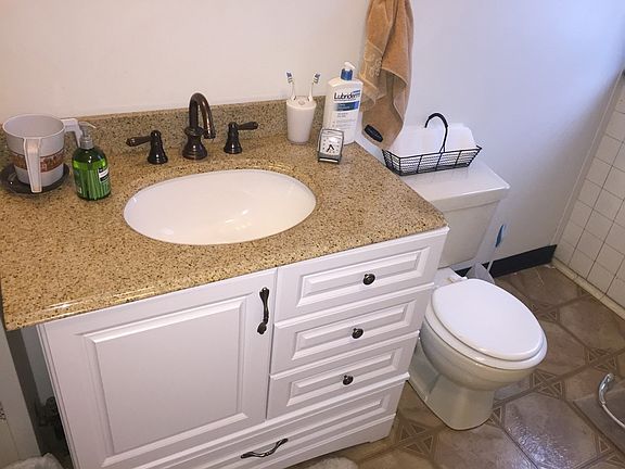 Extra large bathroom picture does not do justice