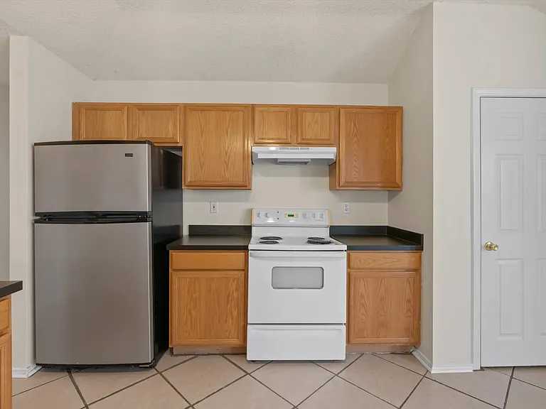 101 Ina Ct #INACOURT101 — Photo 24