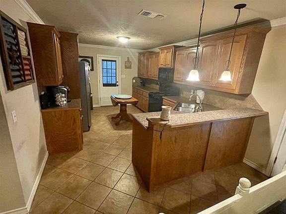 2nd image of 500 E Greenfield Dr