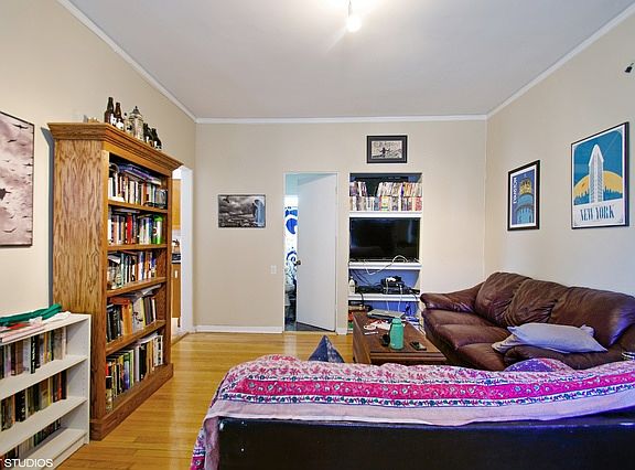 4th image of 1335 W Early Ave