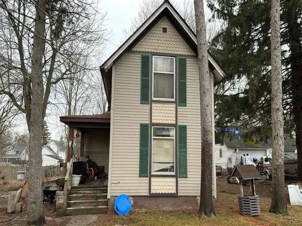 1401 W Main St, Owosso, MI 48867