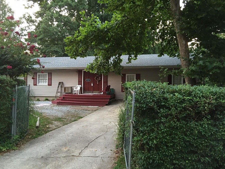 1st image of 4415 Sequoia Dr