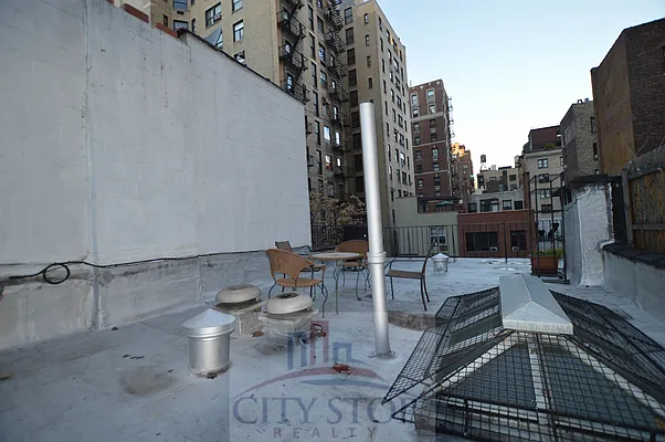 Rented by City Stop Realty | media 14