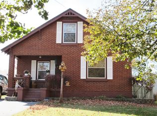 215 E Main St, Ash Grove, MO 65604