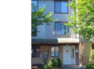 9-2 Heather Hts, Reading, PA 19606