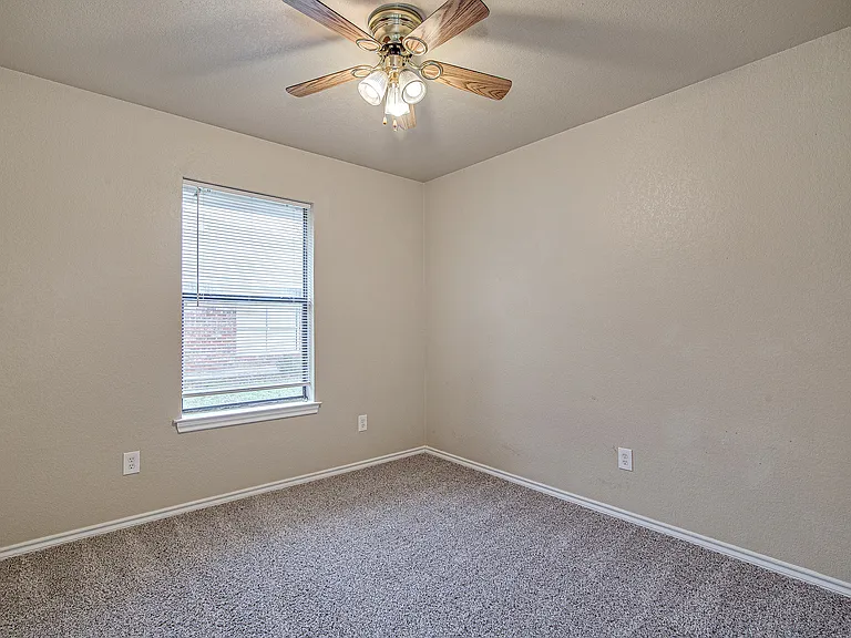 116 Honey Bee Dr #116 — Photo 17