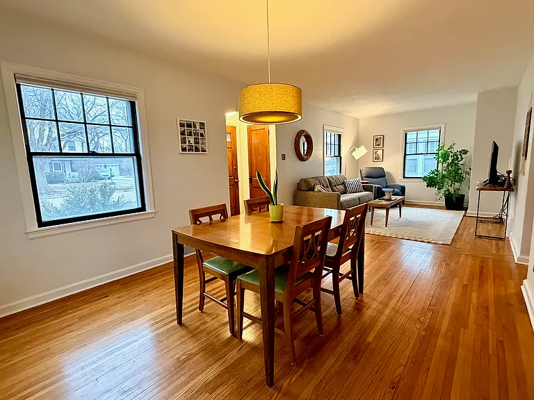 130 S Riverside Dr — Photo 26