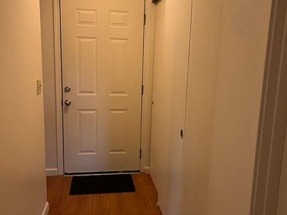 3rd image of 4082 Commercial St SE #4080-30