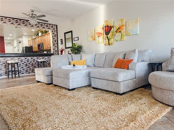 3rd image of 8824 Regatta Bay Pl