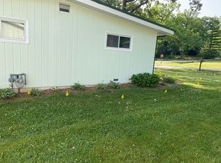 8708 Dorr Rd, Wonder Lake, IL 60097