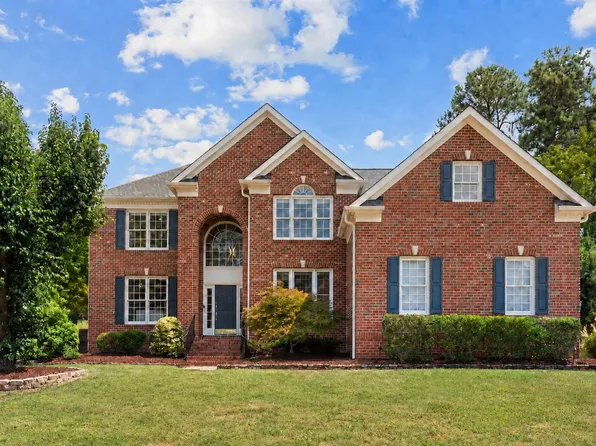 10840 Round Brook Cir, Raleigh, NC 27617