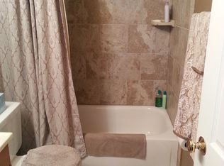 14815 Elmwood Dr, Woodbridge, VA 22193