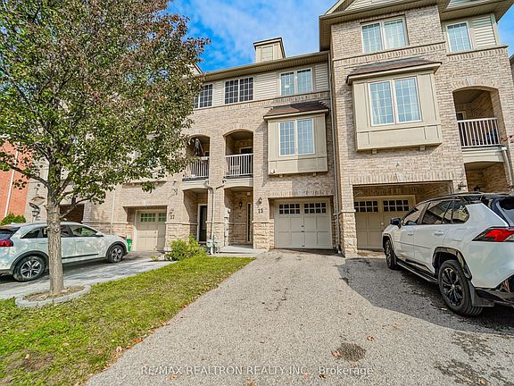 3rd image of 15 Blunden Rd