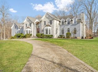 2 Kings Ct, Mendham Township, NJ 07960