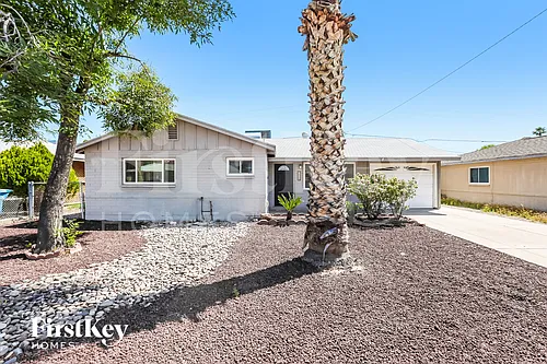 205 E Orchid Ln Photo 1