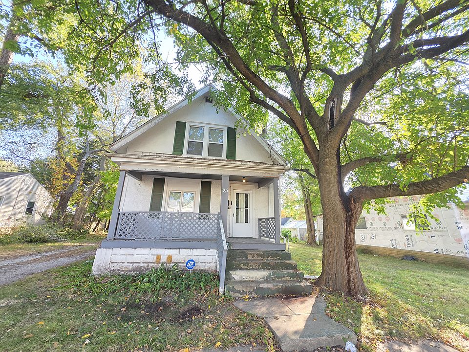 1st image of 920 W McClure Ave