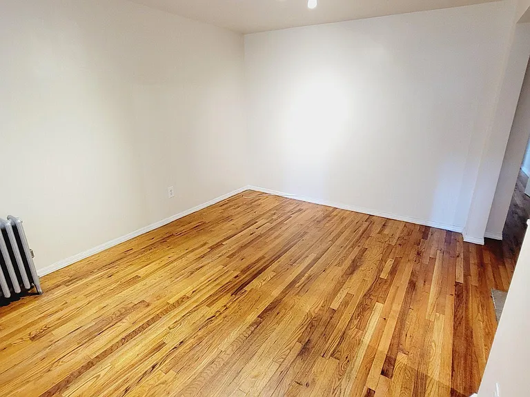 1543 Morris Ave #1 — Photo 5