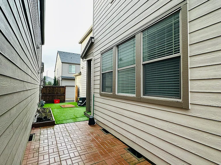 10253 NW 291st Ave — Photo 37