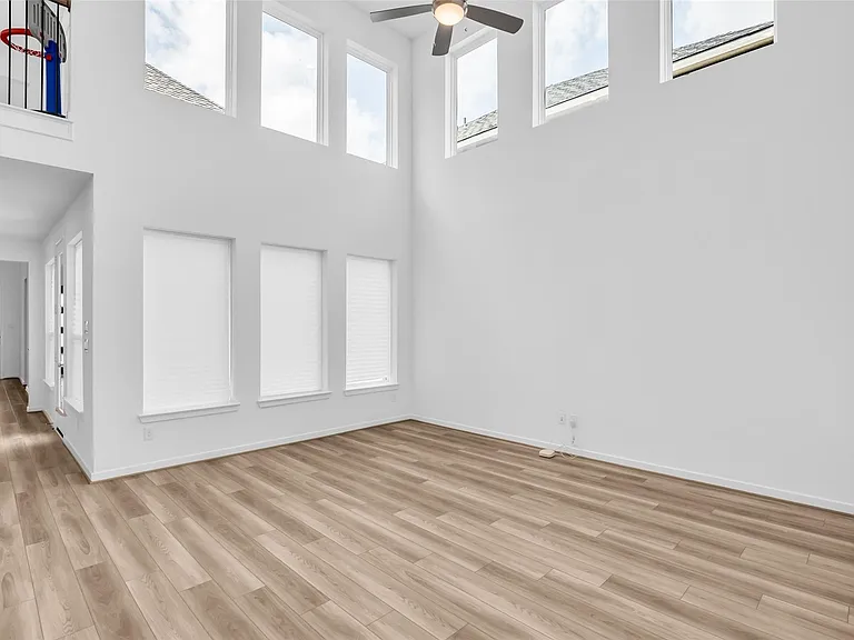 17822 Carnation Glen Dr — Photo 5