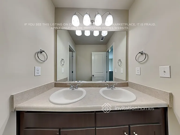 105 Moss Dr — Photo 19