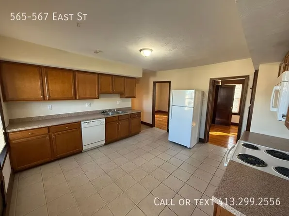 565-567 East St, Ludlow, MA 01056