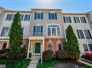 12419 Erica Hill Ln, Fairfax, VA 22033
