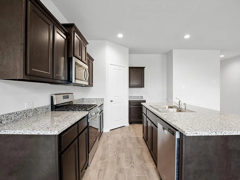 2220 Barnwell Dr — Photo 8