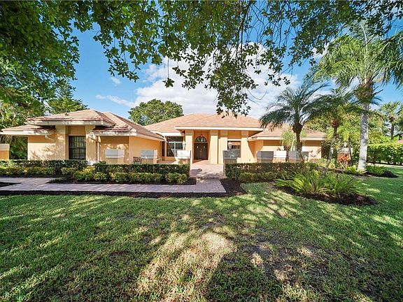 4th image of 6821 N Woodridge Drive