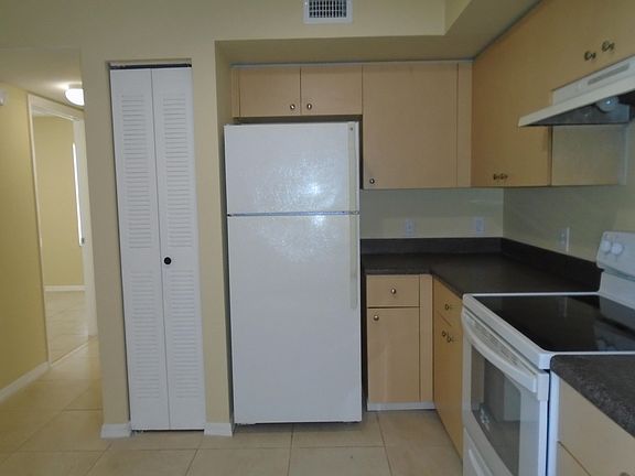 4th image of 4211 San Marino Blvd APT 101