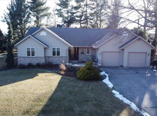 4939 Highwood Cir, Middleton, WI 53562