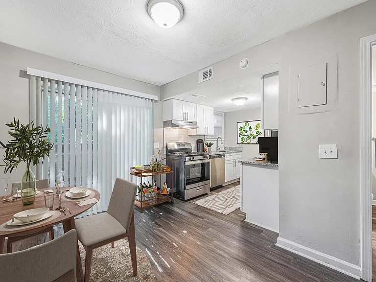 Regency Park Apartments — Photo 13