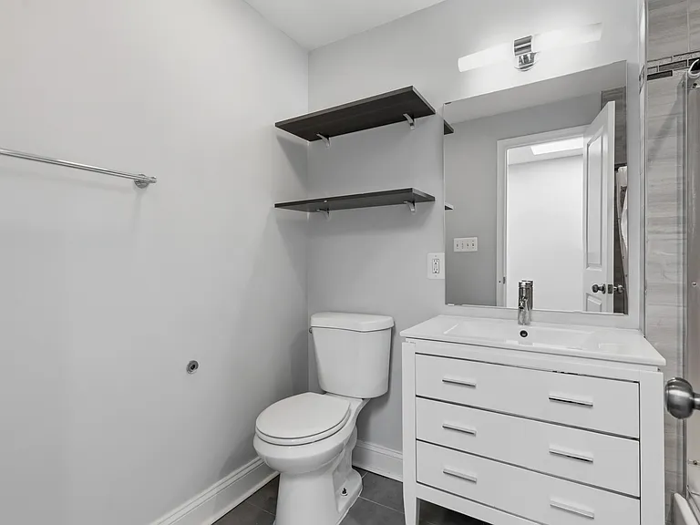412 S East Ave — Photo 22