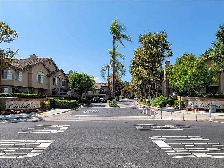17 Destiny Way — Photo 2