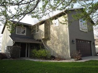 2057 Skyline Dr, Stoughton, WI 53589