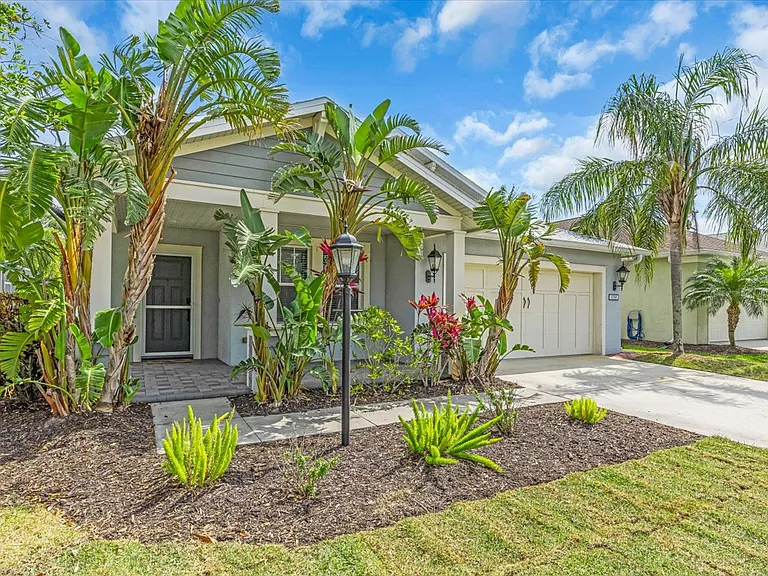 11790 Forest Park Cir — Photo 1