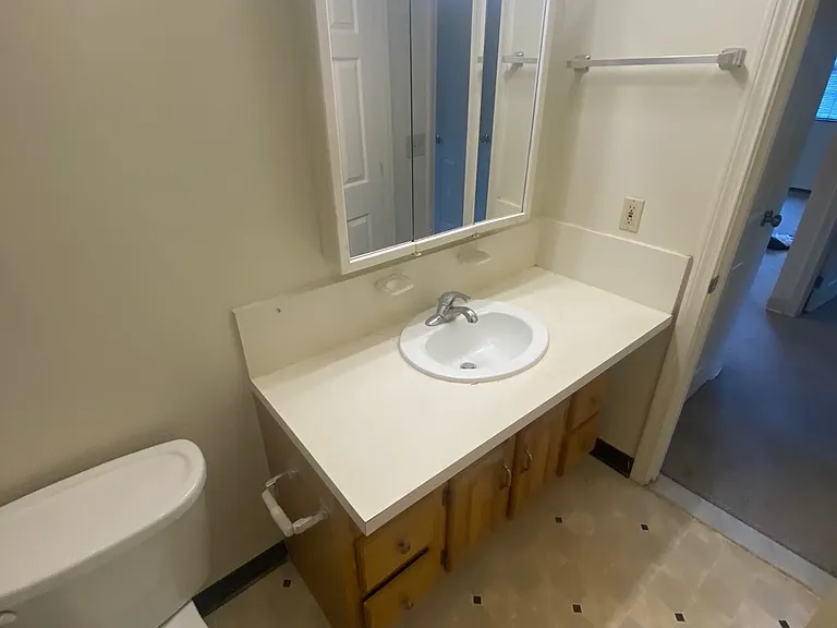 148 Sycamore St #16 — Photo 14