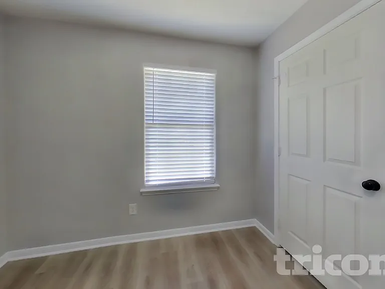 10951 Royal Forest Dr — Photo 13