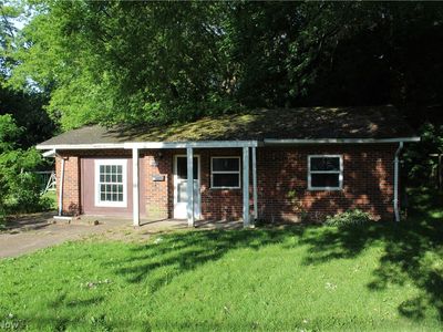 323 Fox Dr, Ashtabula, OH, 44004
