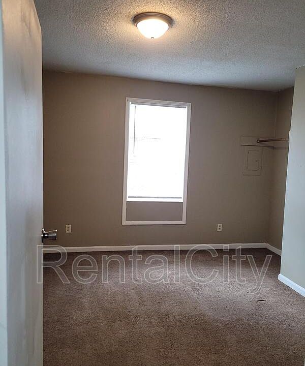 1008 Tucker St, Dyersburg, TN 38024 Zillow