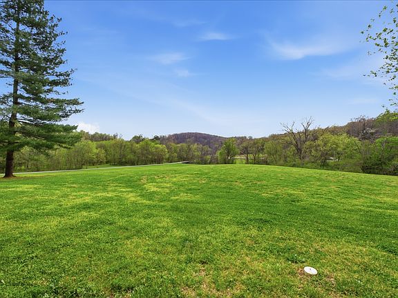 4th image of 293 E Piney Rd