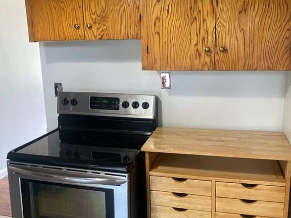 5th image of 1470 Ruge St NW
