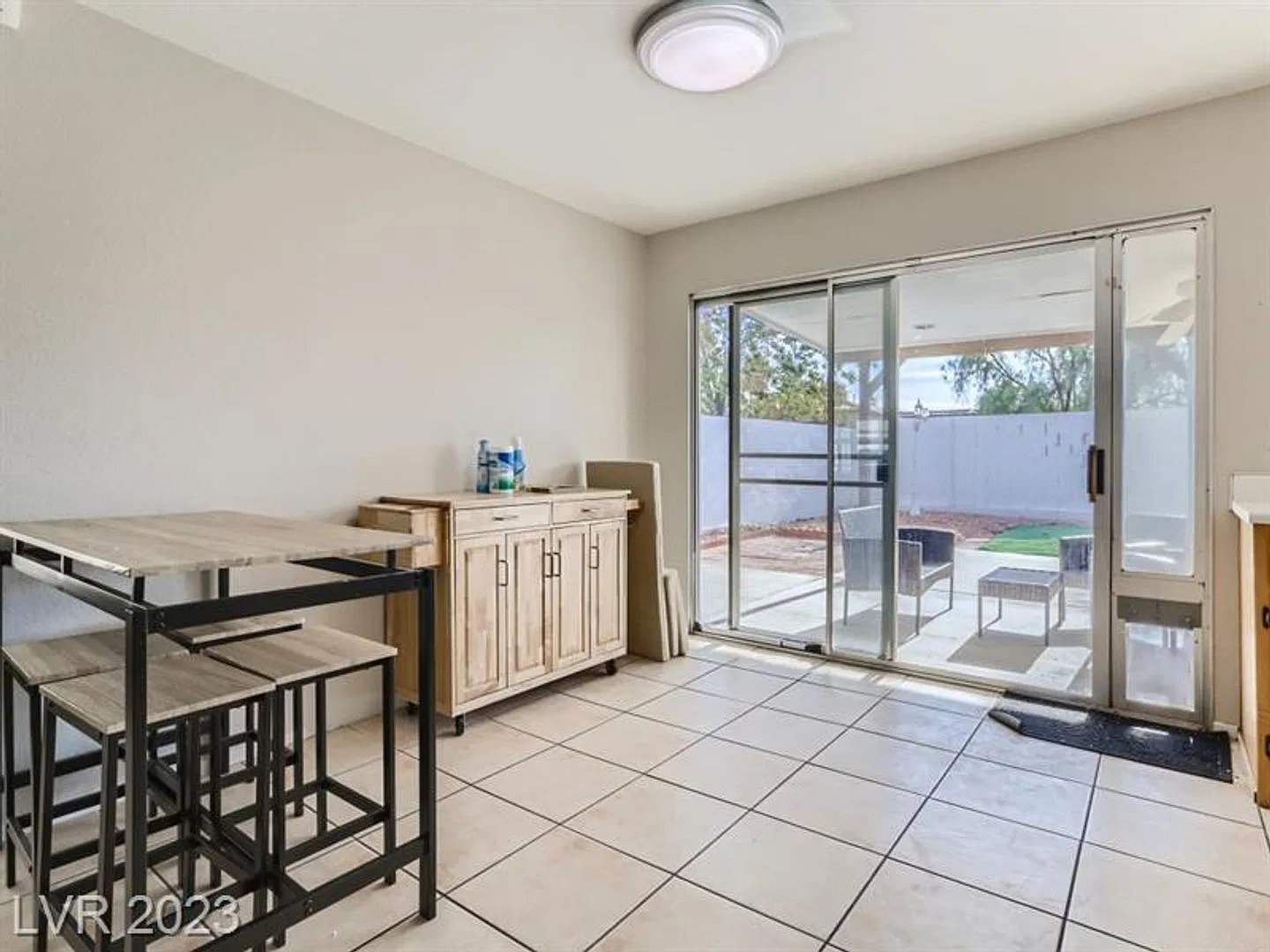 Gorgeous, spacious 1 story fully furnished home! — Photo 4