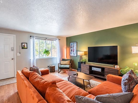 5th image of 6620 SE 80th Ave