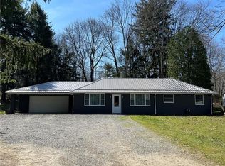 2856 Morefield Rd, Hermitage, PA 16148