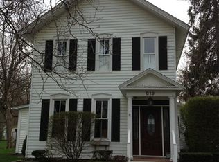 819 W Grand River Ave, Howell, MI 48843