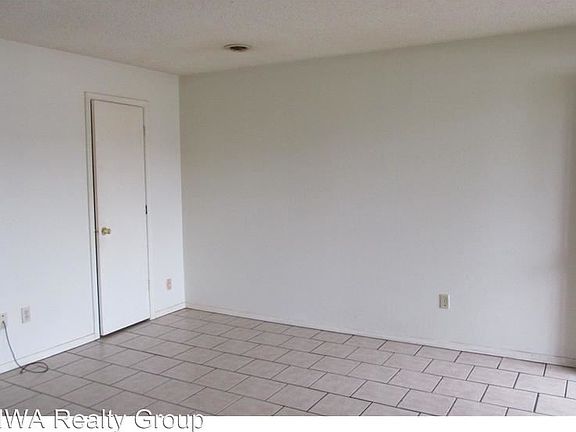 3rd image of 1245 W Sunset Dr