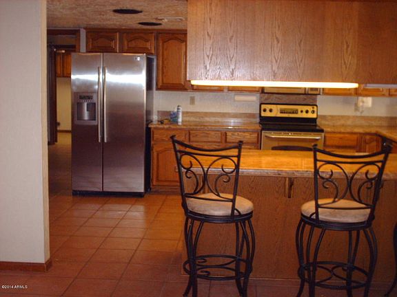 4th image of 4122 E Edgewood Cir