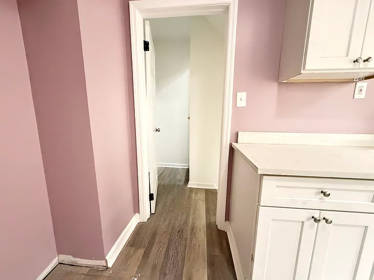 3259 Cortland St #2 — Photo 8